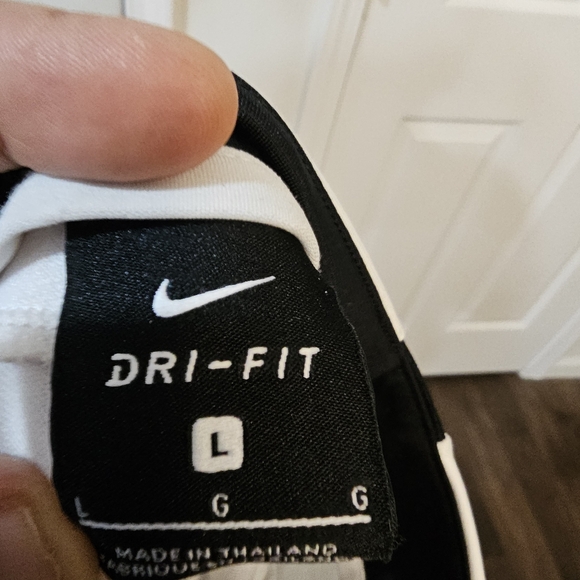 Nike Soccer Drill top size large white with black ships on sleeves - Picture 9 of 11